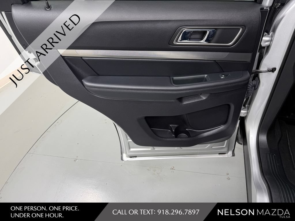 Used 2019 Ford Explorer XLT FWD image 33