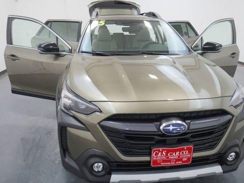 Used 2025 Subaru Outback Limited image 41