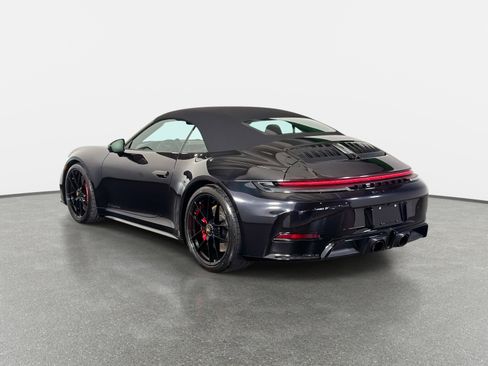 Used 2026 Porsche 911 Carrera 4 GTS image 5