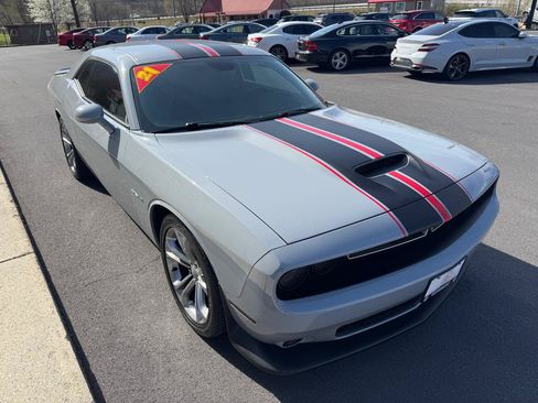 Used 2021 Dodge Challenger R/T RWD image 9