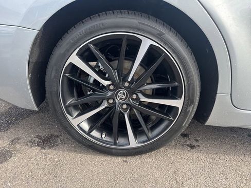 Used 2018 Toyota Camry XSE image 7