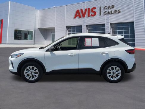 Used 2025 Ford Escape Active AWD/4WD image 10