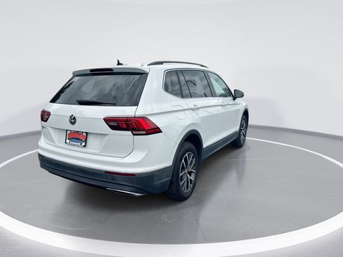 Used 2020 Volkswagen Tiguan SE FWD image 4