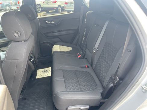 Used 2022 Chevrolet Blazer LT FWD image 16