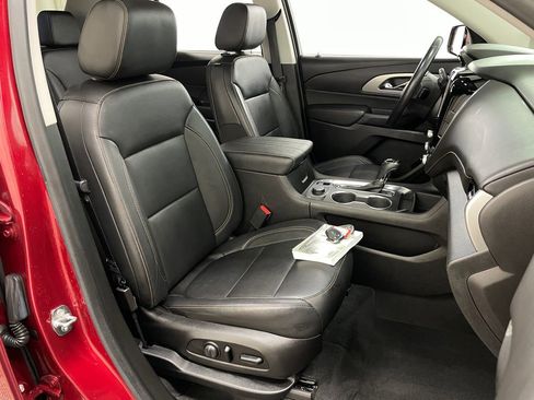 Certified 2019 Chevrolet Traverse LT image 40