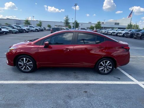 Used 2025 Nissan Versa SV w/ Trunk Package FWD image 4