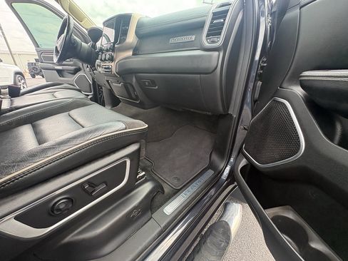 Used 2020 RAM 1500 Laramie AWD/4WD image 26
