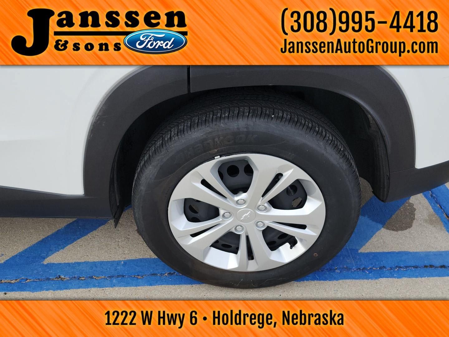 Used 2025 Chevrolet Trax LS FWD image 15