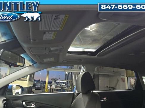 Used 2023 Hyundai Kona SEL w/ Convenience Package image 11