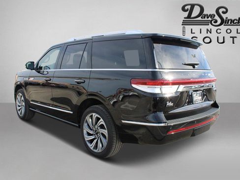 Certified 2023 Lincoln Navigator Reserve image 7
