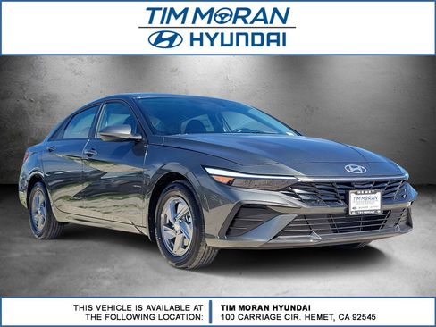 New 2026 Hyundai Elantra SE image 1