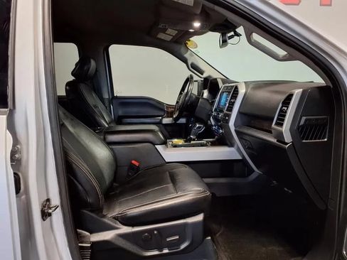 Used 2019 Ford F150 Lariat AWD/4WD image 11