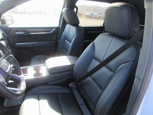 New 2026 GMC Acadia Elevation w/ Black Edition image 13