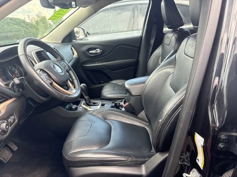 Used 2015 Jeep Cherokee Limited AWD/4WD image 10