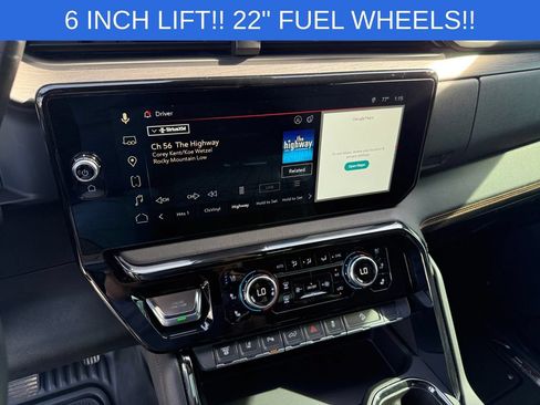 Used 2024 GMC Sierra 2500 AT4 w/ AT4 Premium Plus Package AWD/4WD image 17