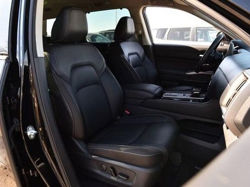 Certified 2024 Nissan Pathfinder SL image 24