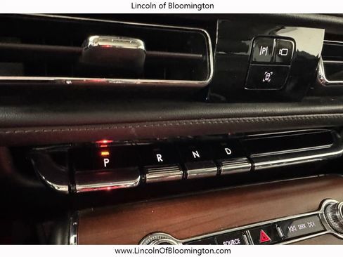 Certified 2022 Lincoln Aviator Reserve w/ Elements Package Plus AWD/4WD image 36