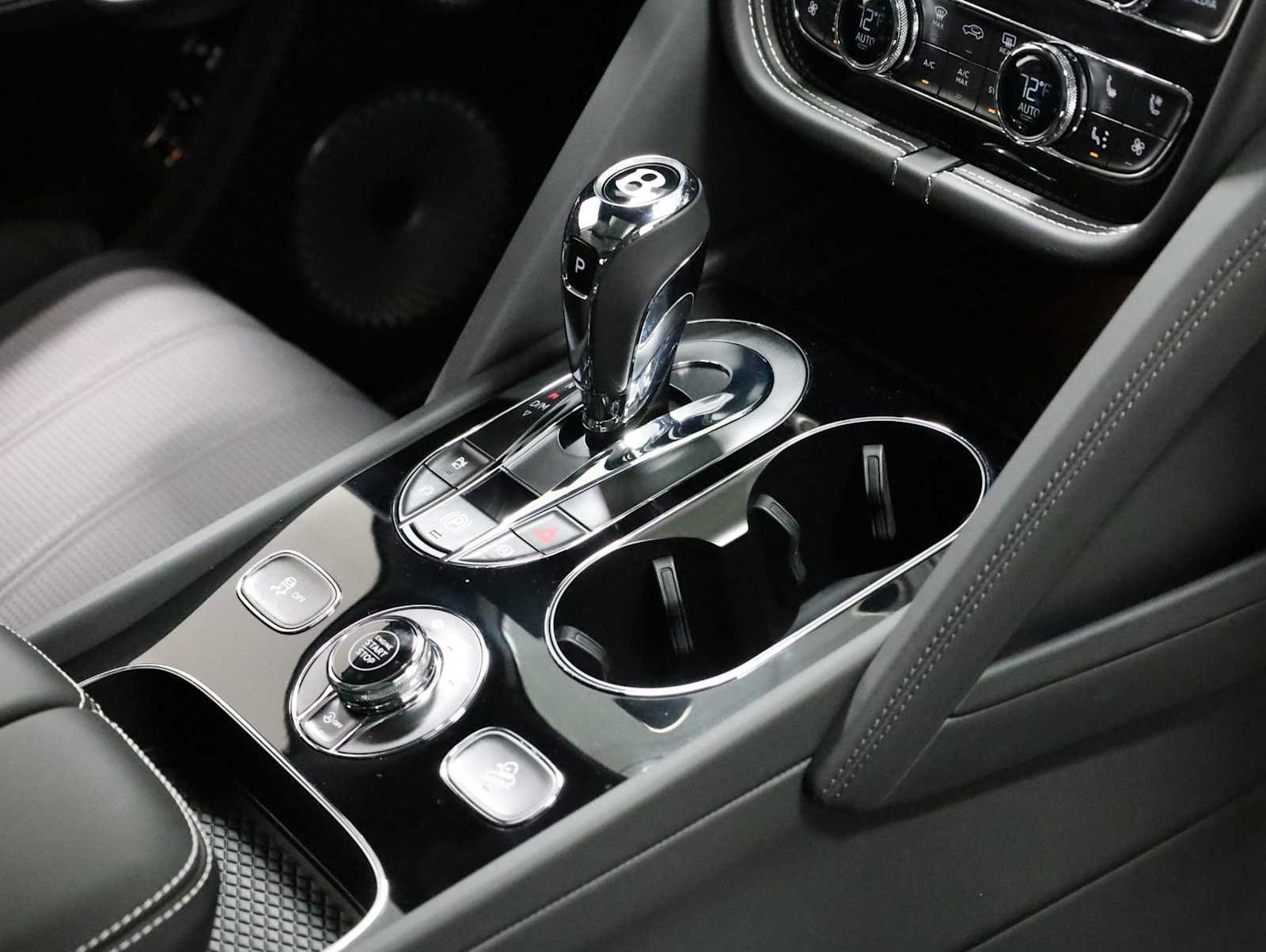 Used 2024 Bentley Bentayga AWD/4WD image 20