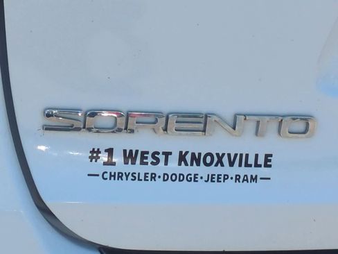 Used 2017 Kia Sorento SX AWD/4WD image 13