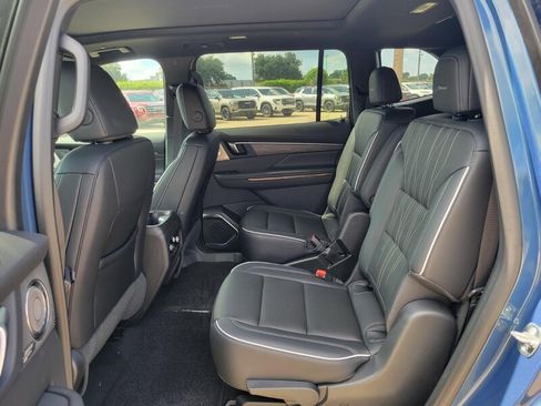 New 2026 Buick Enclave Avenir w/ Super Cruise Package image 24