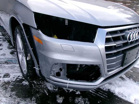 Used 2020 Audi Q5 2.0T Premium Plus AWD/4WD image 3