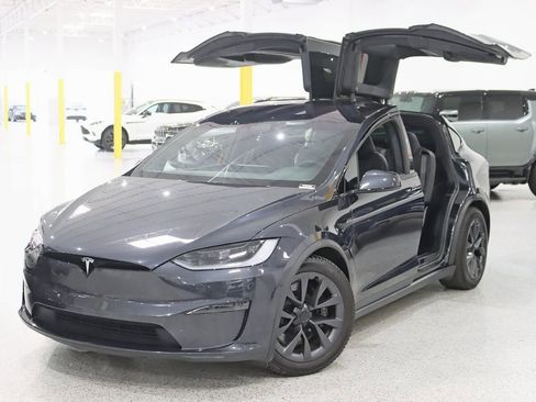 Used 2024 Tesla Model X AWD/4WD image 6