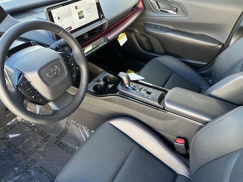 New 2026 Toyota Prius Plug-In Hybrid image 9