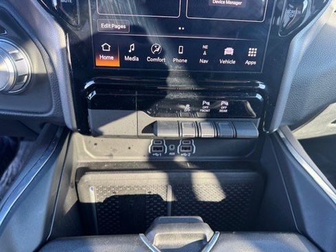Used 2025 RAM 1500 Laramie w/ Sport Appearance Package image 22