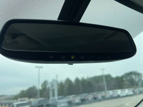 Used 2020 Nissan Pathfinder SV image 24