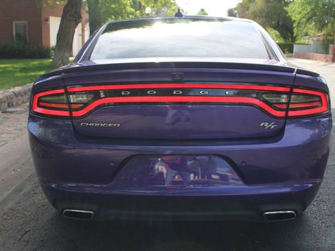 Used 2018 Dodge Charger R/T w/ Plus Group image 38