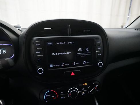 Certified 2023 Kia Soul LX w/ LX Technology Package FWD image 6