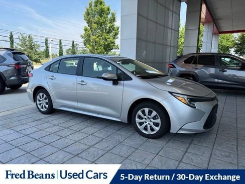 Used 2026 Toyota Corolla LE FWD image 3
