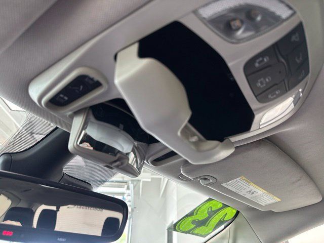 Used 2023 Chrysler Pacifica Limited FWD image 51
