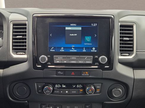 Used 2024 Nissan Frontier SV w/ SV Convenience Package RWD image 18