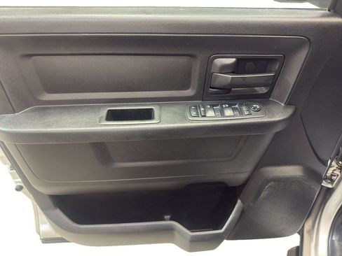 Used 2013 RAM 1500 ST w/ SXT Appearance Group AWD/4WD image 13