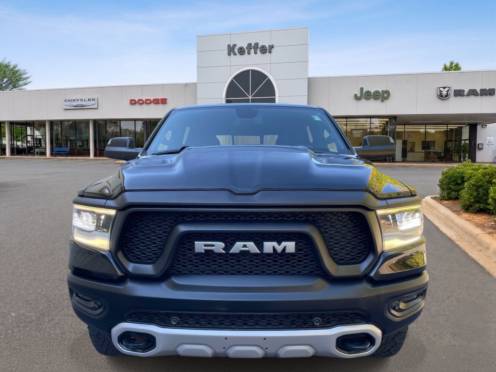 Used 2019 RAM 1500 Rebel w/ Rebel Level 2 Equipment Group AWD/4WD image 2