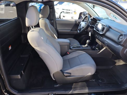 Used 2022 Toyota Tacoma SR RWD image 37