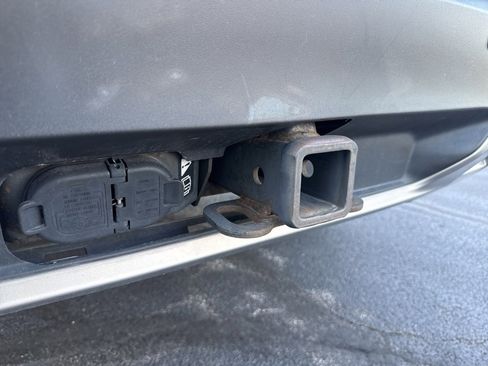 Used 2021 Ford Explorer XLT w/ Equipment Group 202A image 24