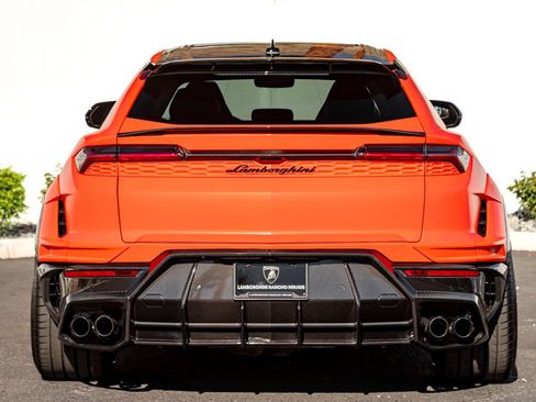 Used 2025 Lamborghini Urus SE AWD/4WD image 8
