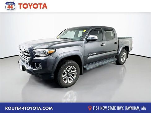 Used 2018 Toyota Tacoma Limited image 1
