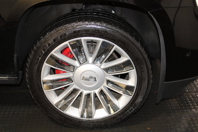 Used 2020 Cadillac Escalade Platinum AWD/4WD image 46