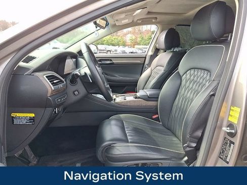 Used 2022 Genesis G90 5.0 Ultimate AWD/4WD image 2