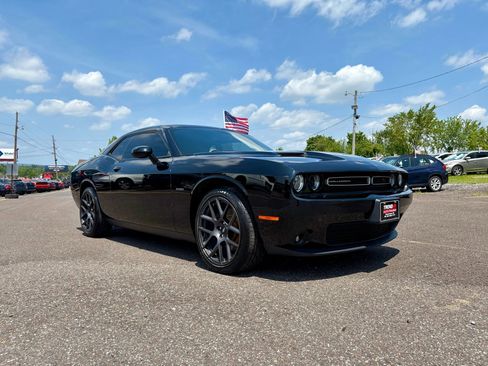 Used 2018 Dodge Challenger R/T w/ Sound Group image 7