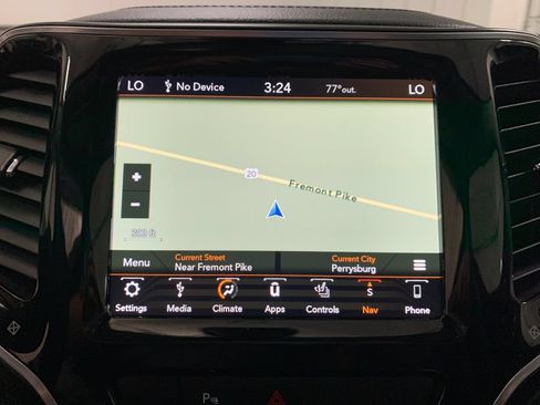 Used 2019 Jeep Cherokee Limited AWD/4WD image 10