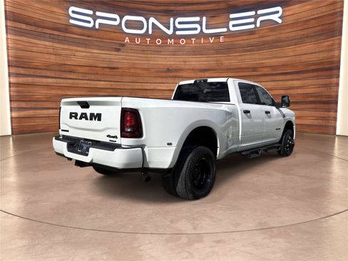 Used 2025 RAM 3500 Big Horn AWD/4WD image 6