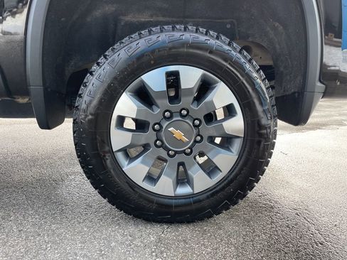 Used 2022 Chevrolet Silverado 2500 LT w/ Convenience Package image 51