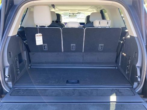 New 2025 Lincoln Navigator Reserve image 27
