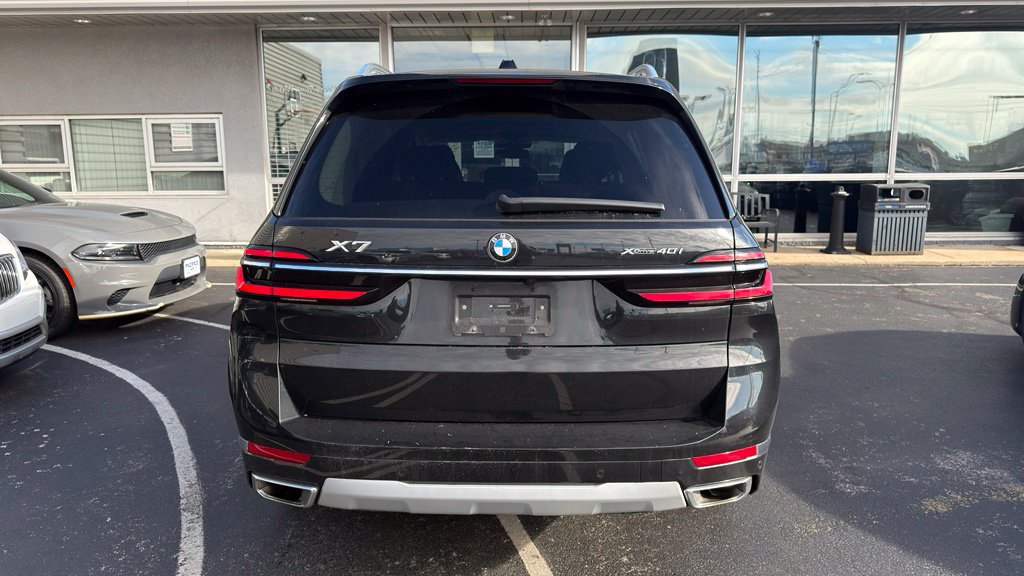 Used 2024 BMW X7 xDrive40i w/ Executive Package AWD/4WD image 6