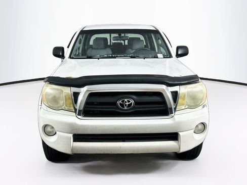 Used 2007 Toyota Tacoma PreRunner RWD image 2