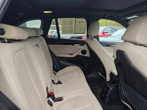 Used 2021 BMW X1 xDrive28i image 13